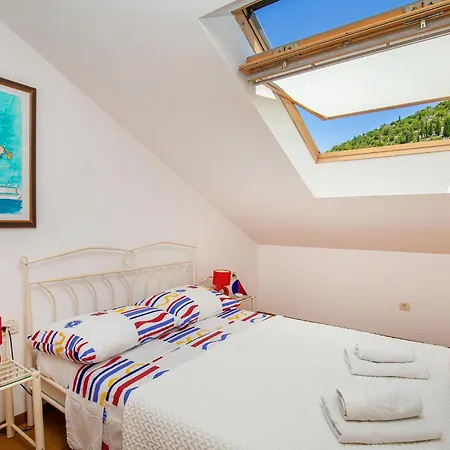 5 Bedroom Cozy In * Topolo