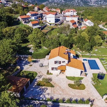 Σπίτι διακοπών 5 Bedroom Cozy In Topolo